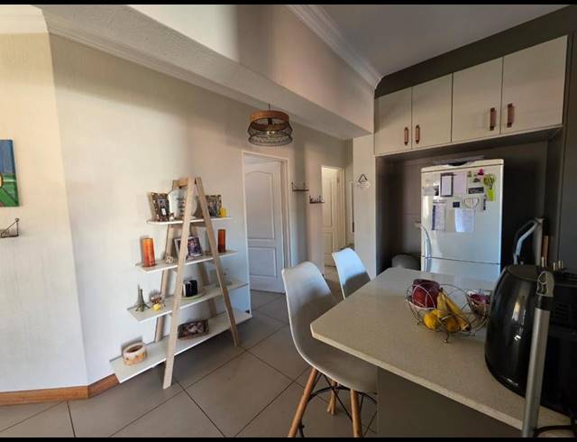 3 BEDROOM CLUSTER FOR SALE IN POMONA